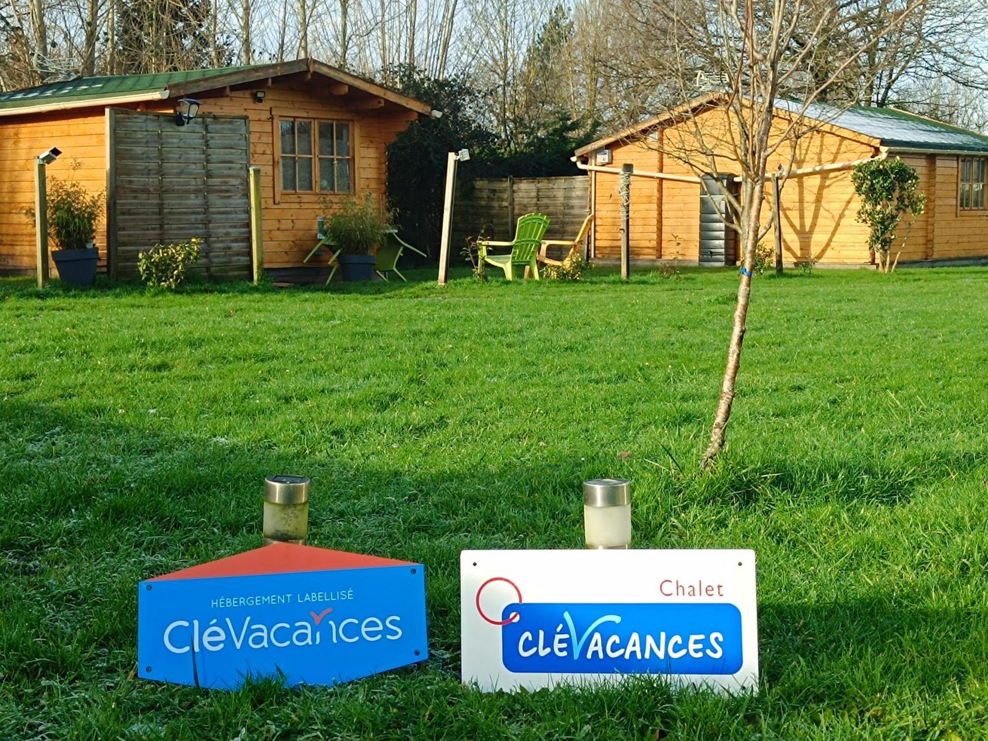 Gite Les Chalets Du Fliers Verton Meubles De Tourisme Classes 2 Etoiles Berck エクステリア 写真
