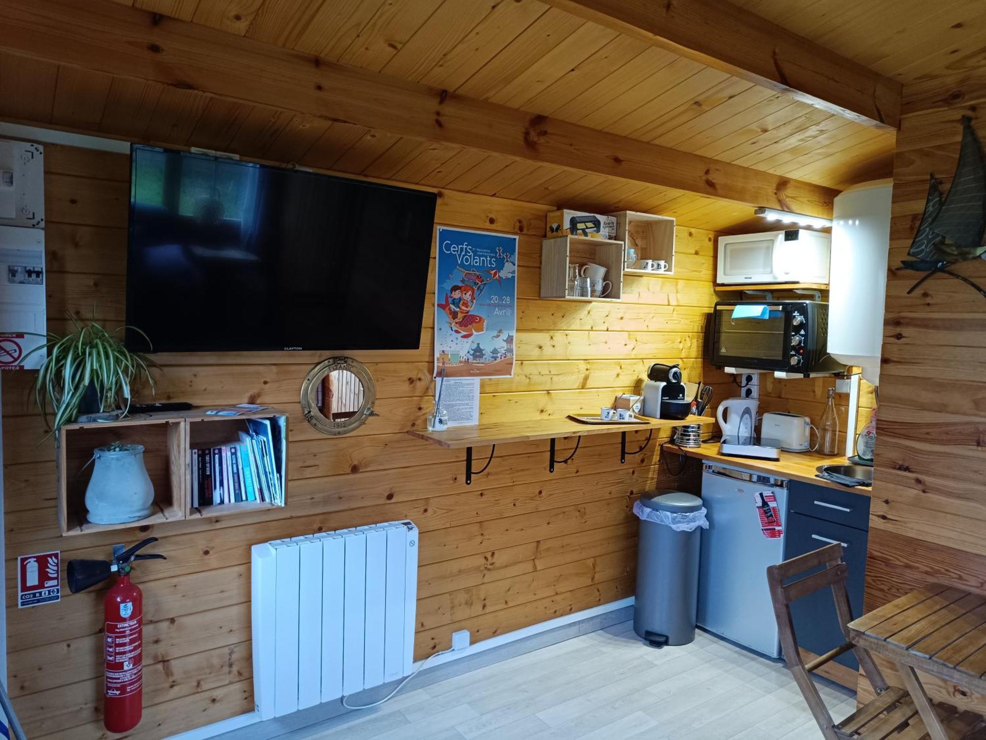 Gite Les Chalets Du Fliers Verton Meubles De Tourisme Classes 2 Etoiles Berck 部屋 写真