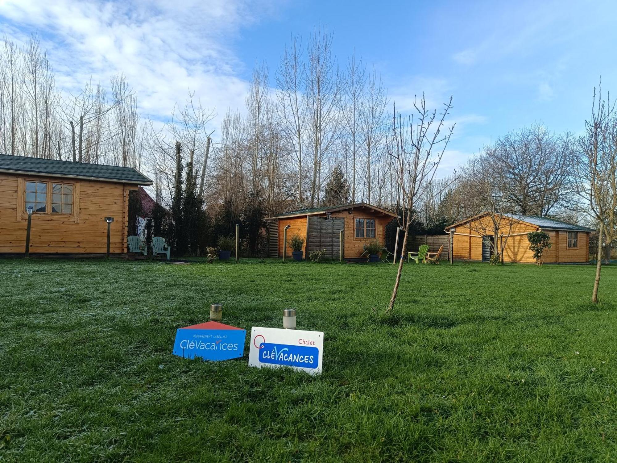 Gite Les Chalets Du Fliers Verton Meubles De Tourisme Classes 2 Etoiles Berck エクステリア 写真